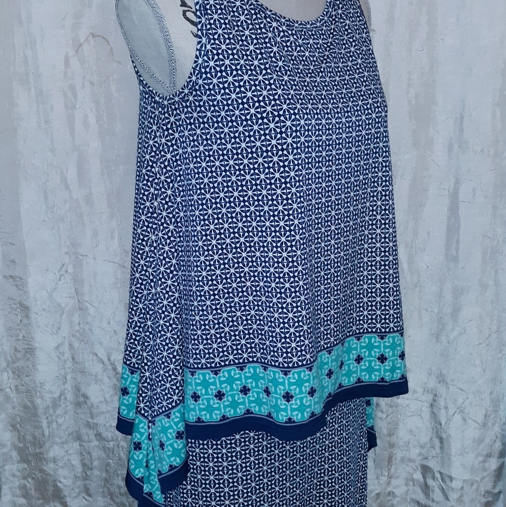2 layered dress -Max Studio- fits like medium